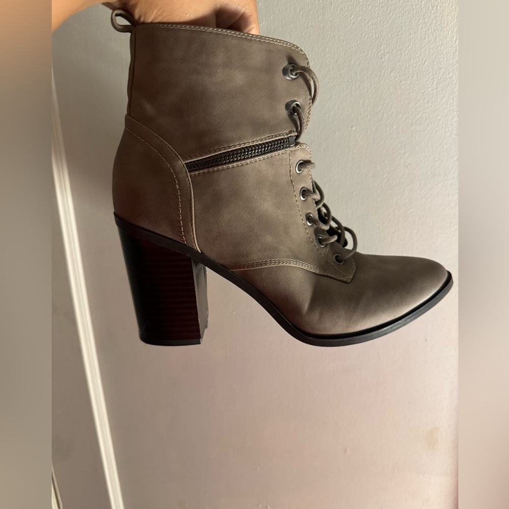 Gray booties - Picture 3 of 7
